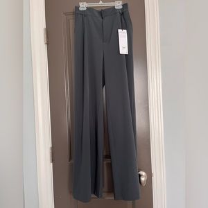 Alo Yoga High- Waist Pursuit Trouser